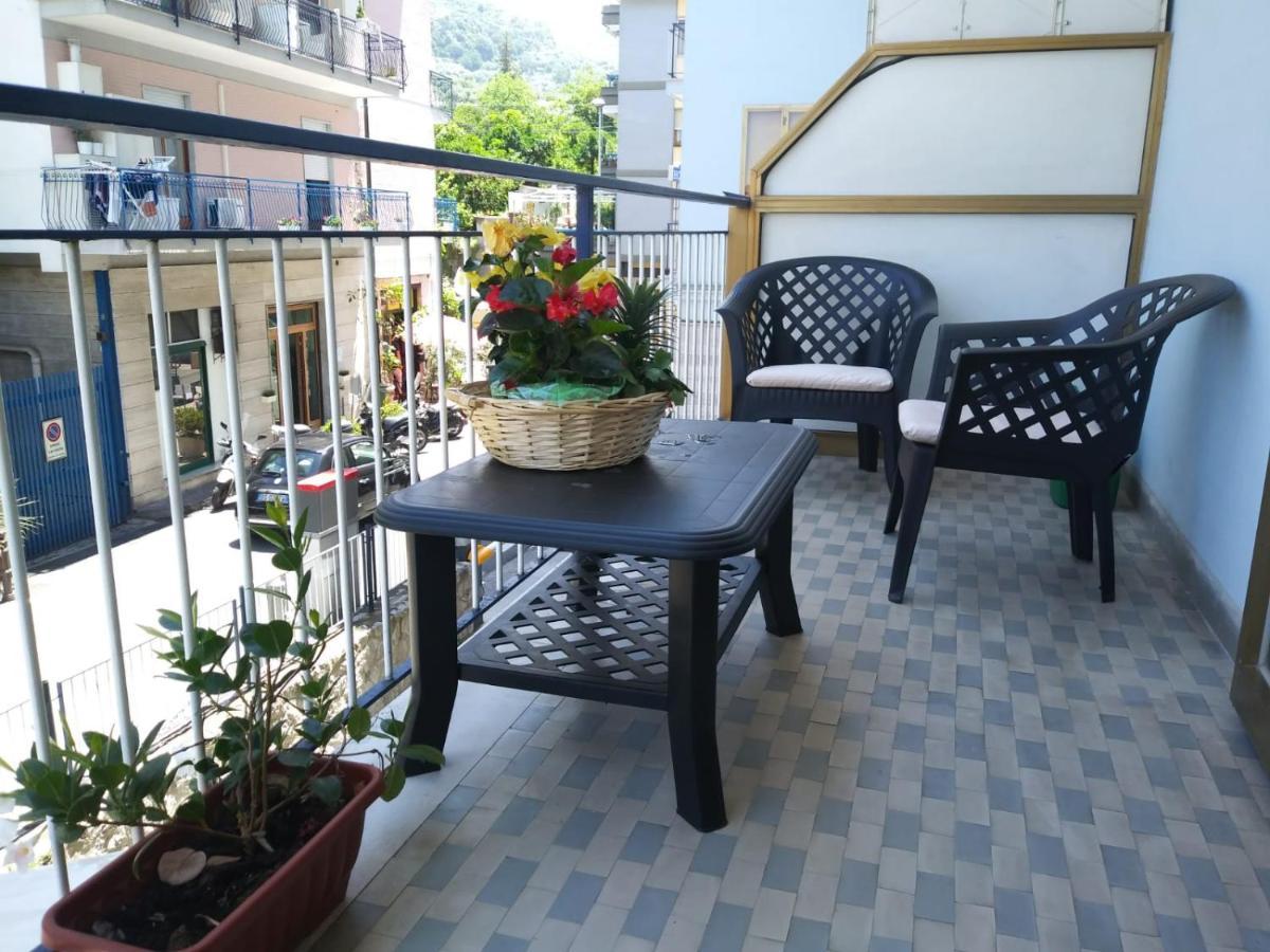Casa Rosetta Bed & Breakfast Sorrento Bagian luar foto
